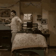 BEAN.gif